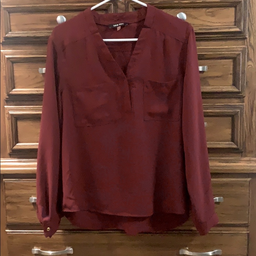 Lightweight long sleeve Nine West blouse